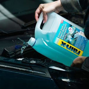 Rain-X Anti-Insect & Anti-Regen Ruitensproeiervloeistof 5 Liter Rain-X Anti-Insect & Anti-Regen Ruitensproeiervloeistof 5 Liter